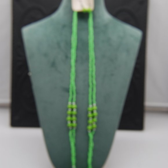 "My Style" Necklace, Earrings and Bracelet Combo - NWT - Lime Green and Silver - Picture 3 of 4